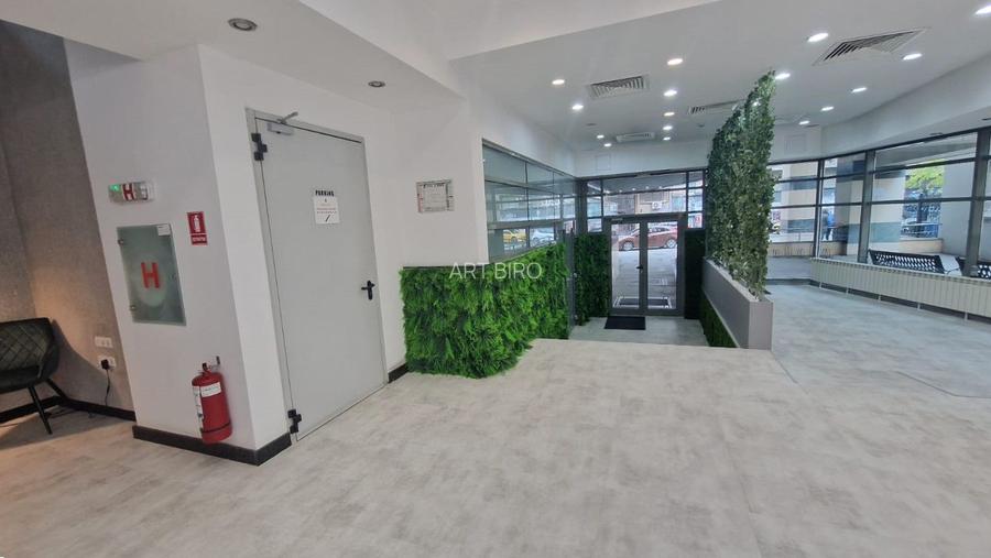 Zero comision, 260-682mp birou mobilat, move-in ready, Romana, 6' metrou - 18