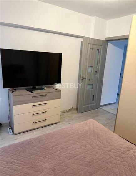 SEBASTIAN PARC, MOTOC, 76 MP ETAJ 7/8 RENOVAT RECENT, BLOC 2001 - 7