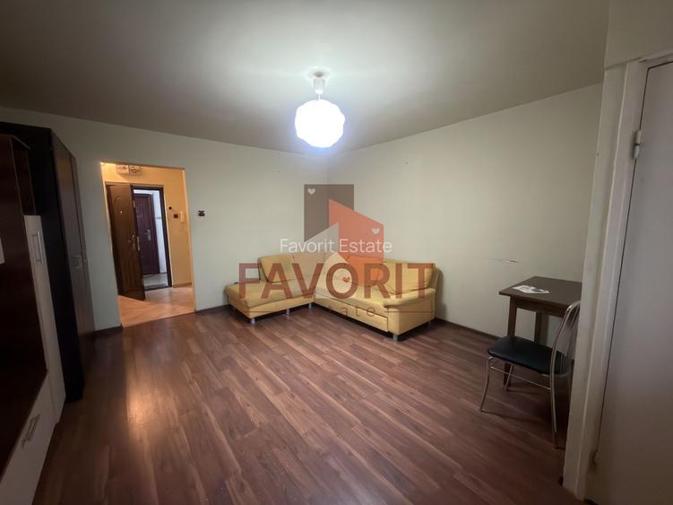 Etaj intermediar. Zona excelenta. Disponibil imediat - 3