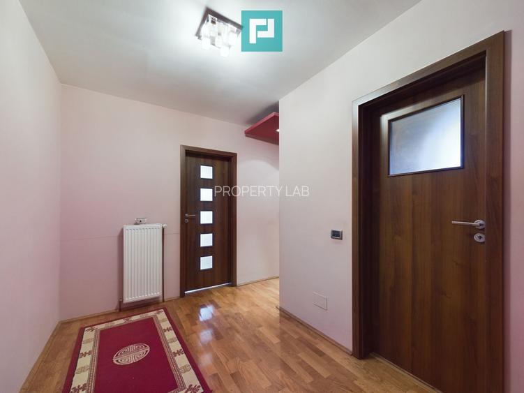 Vilă spațioasă cu 8 camere, Grădiște - 5