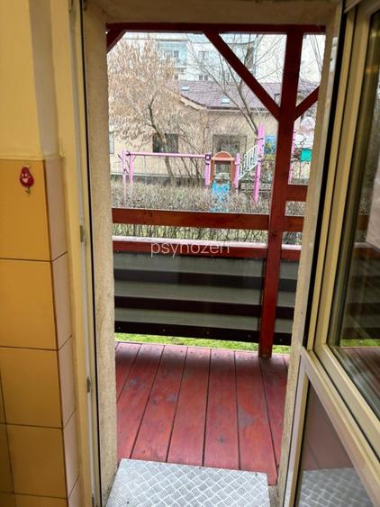 PROPRIETAR VAND Apartament doesebit 85mp utili + pivnita 10mp - 9