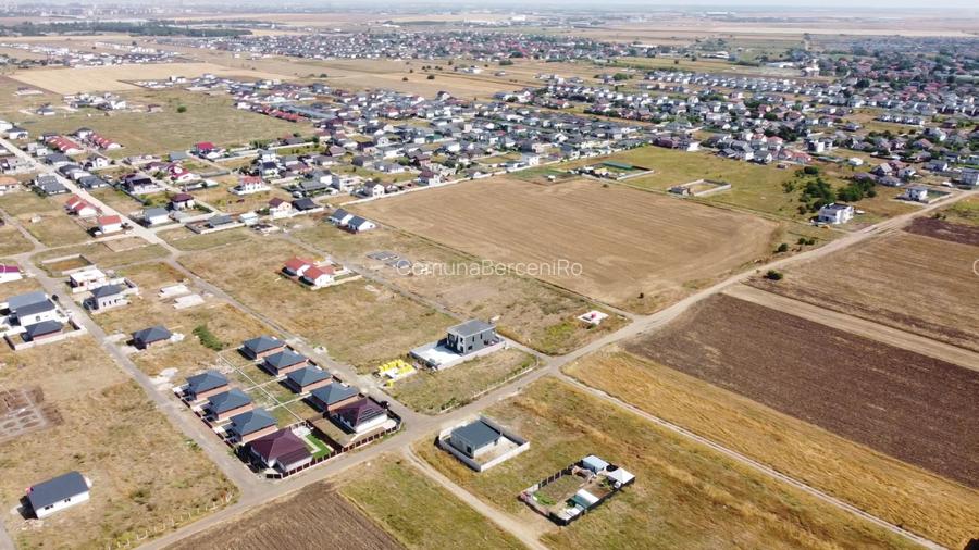 Teren Intravilan In Comuna Berceni | utilitati: curent | #UG4.1E - 8