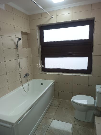 Vând apartament cu parcare  - 2