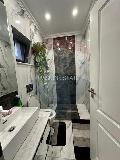 Casă / Vilă cu 6 camere de vânzare - 16