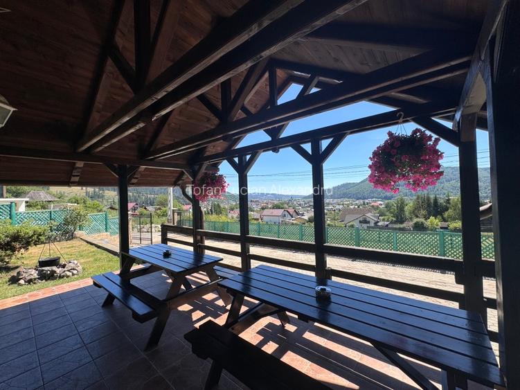 Proprietate cu 2 Vile și Vedere Panoramică – Gura Humorului (1km de Centru) - 7