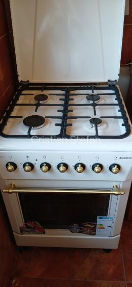 Piata Victoriei,apt 3 cam,2 bai,mobilat, renovat,AC - 4