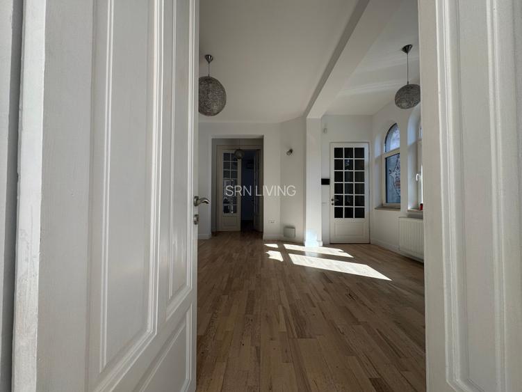 De inchiriat vilă interbelică restaurată - 354 mp utili - D+ P + 1+M  - Capitale - 7