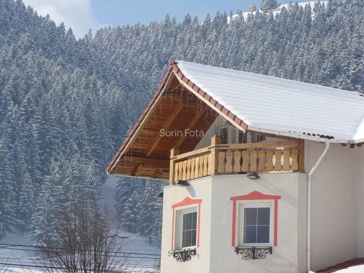 Super proprietate, :  hotel de 4 stele , 19 camere la cheie, teren 6200 mp  - 5