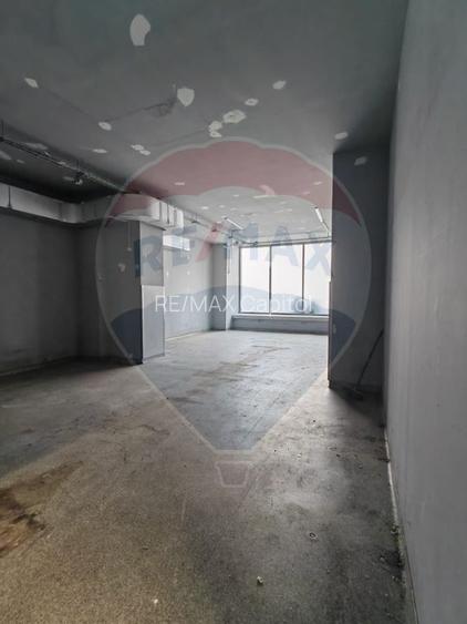 Spațiu comercial de 70mp de închiriat în zona Noua - 8