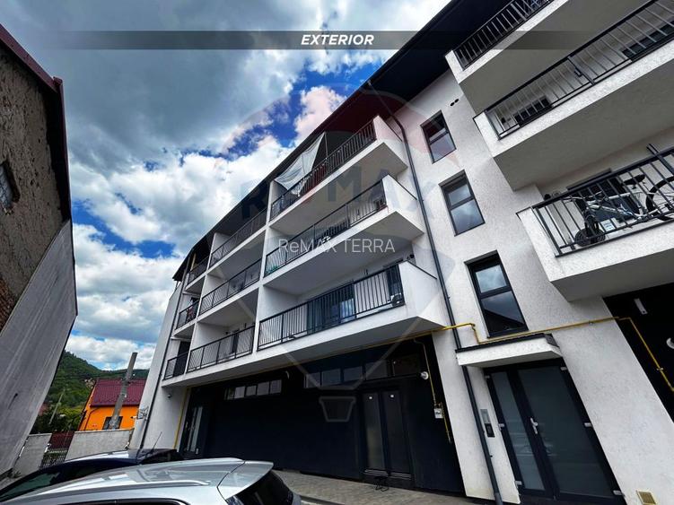 DE INCHIRIAT: Apartament cu 3 camere - Centru Vechi - 20