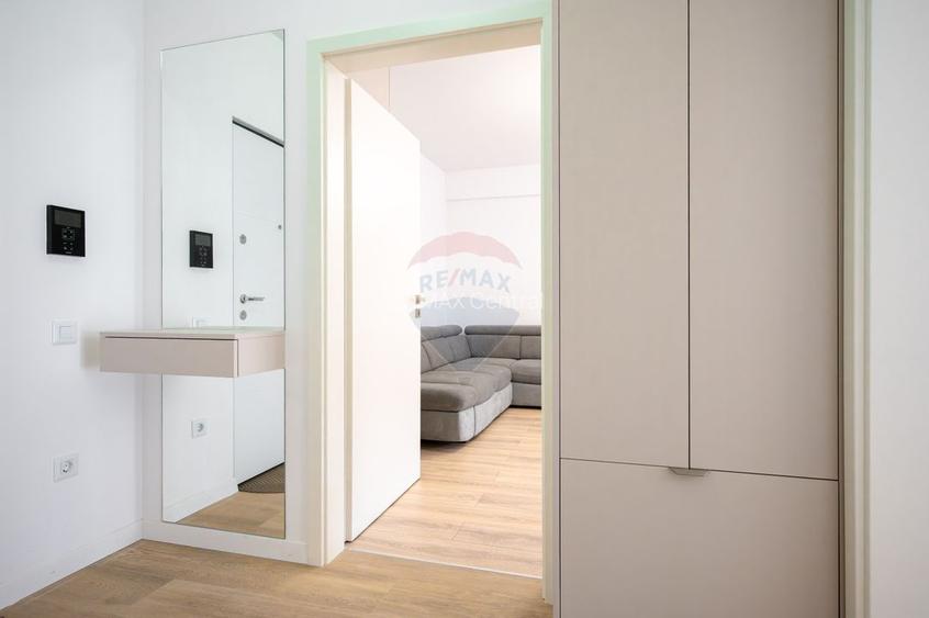 Apartament cu 2 camere de închiriat + parcare subterană în Tractorul - 5