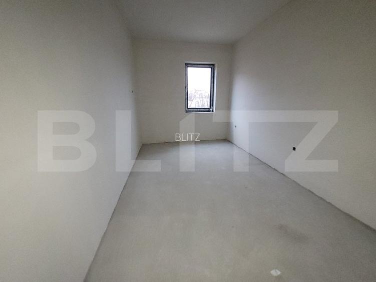 Apartament de vanzare, 3 camere, semidecomandat, bloc nou, zona Pod IRA - 3