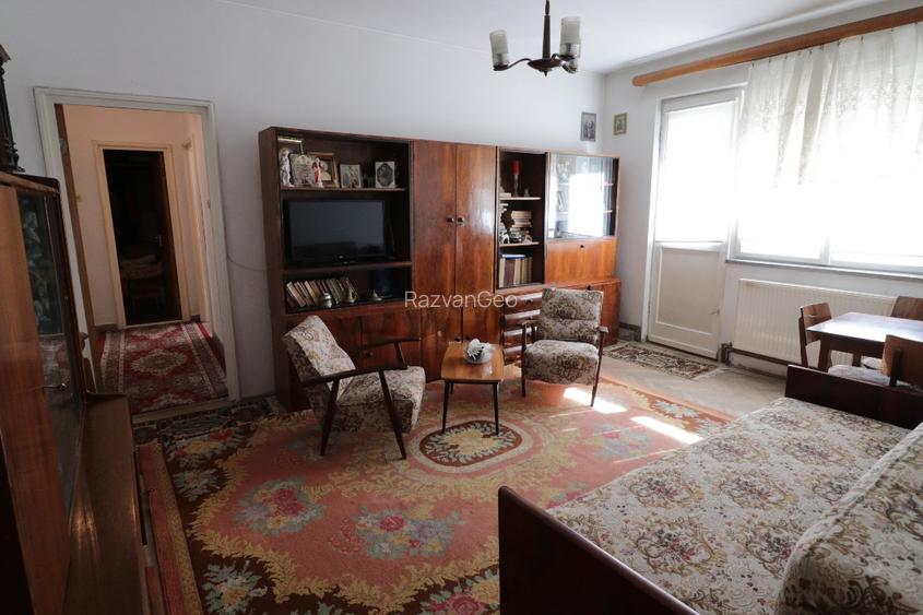 Proprietar 3 camere + boxă PITEȘTI tavan înalt  - 4