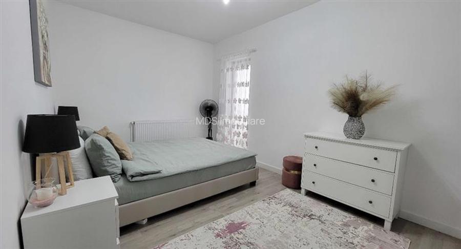 Mobilat si utilat modern cu 2 balcoane, linga Mall - 3