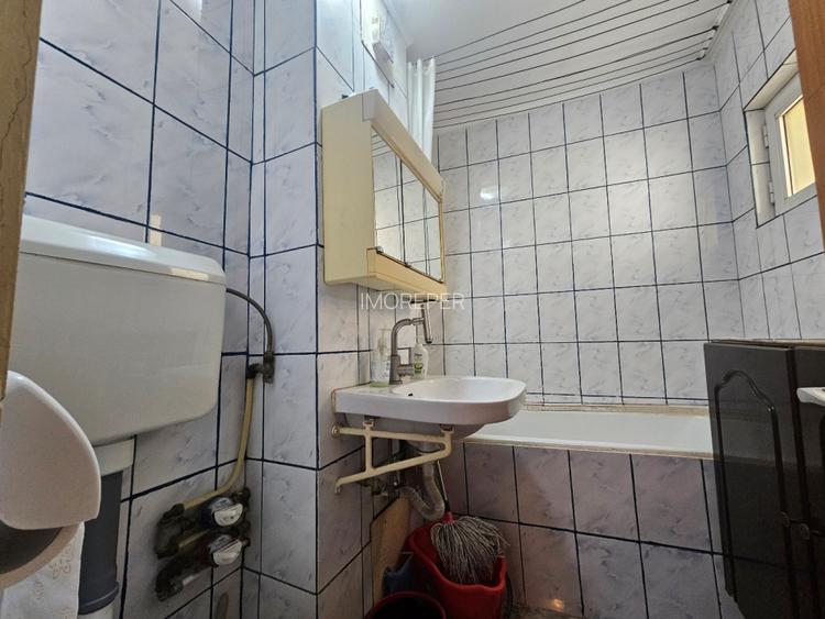 Vanzare Apartament 3 camere, Brancoveanu intersectie cu Nitu Vasile - 14