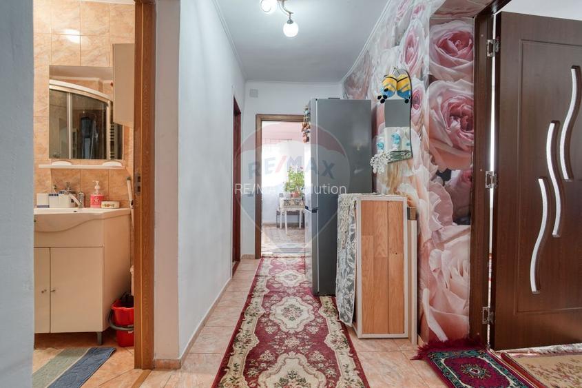 Casă / Vilă cu 6 camere de vânzare în zona Bartolomeu - 29
