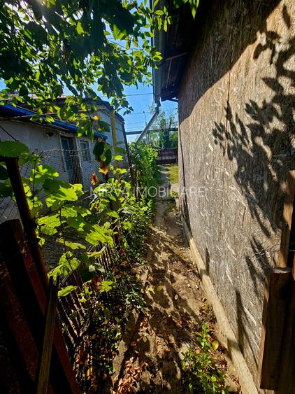 Casă cu teren generos de 1.297 mp, zona Rudului – Ploiești - 44