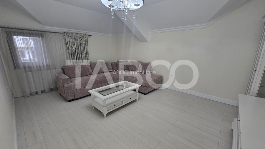 Casa individuala de vanzare 10 camere 691mp teren si garaj zona Lupeni - 22