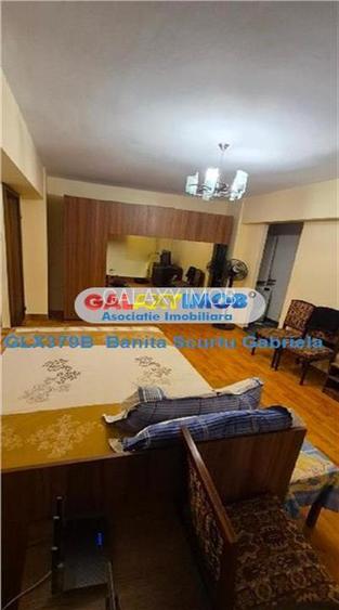 Vanzare apartament 3 camere,etaj 1, 1984, Zona 1 Dec 1918 - 5