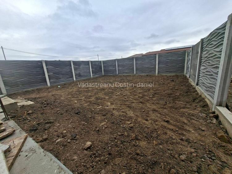 Duplex Modern de Vânzare  - 2