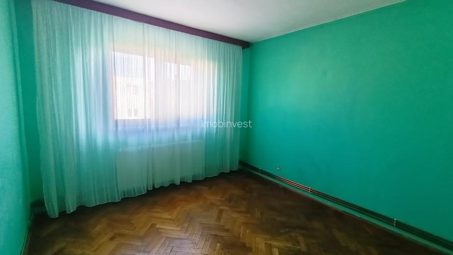 De vanzare apartament 4 camere,Dambul Pietros,etajul 4,confort 1,decomandat. - 7