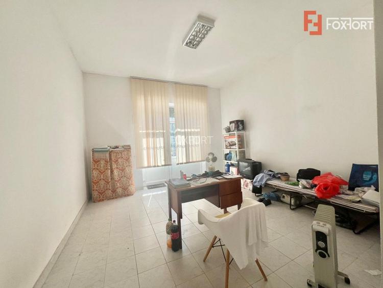 Casa de vanzare la curte comuna Zona Lunei - COMISION 0% - 2