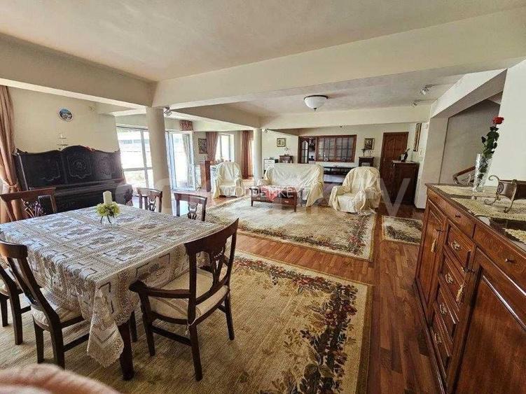 Vila individuala cu 8 camere | piscina | 2 garaje | 888mp teren - 4