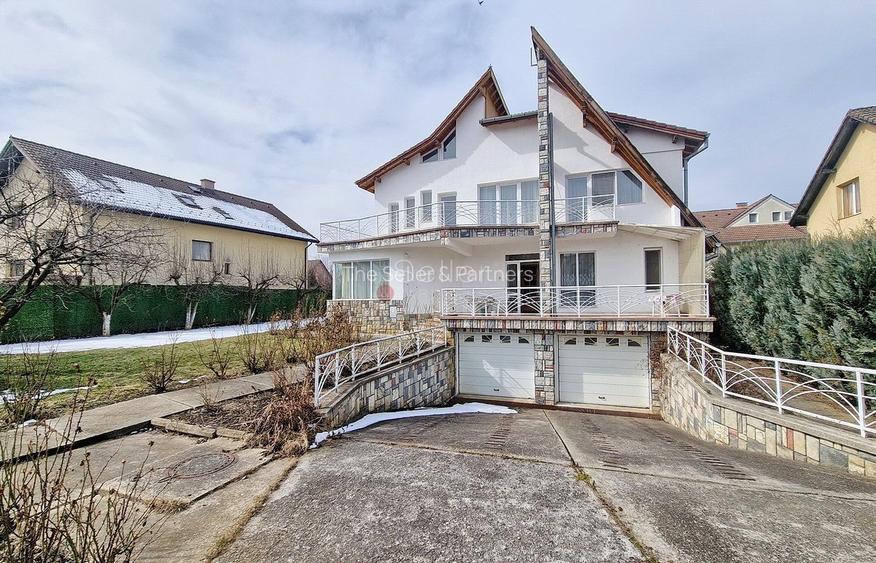 Suprafata Generoasa Acces Facil - 8