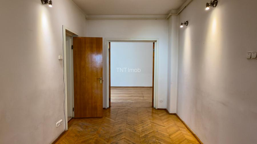 Apartament 4 camere Victoriei, centrala proprie, boxa, garaj, comision 0 ! - 40