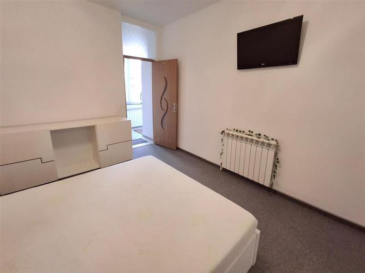 Apartament 2 camere la casa zona Centrala