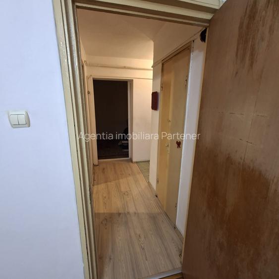 3 camere Calea Bascov , centrală/ finisaje clasice , LIBER / ușor negociabil ! - 11