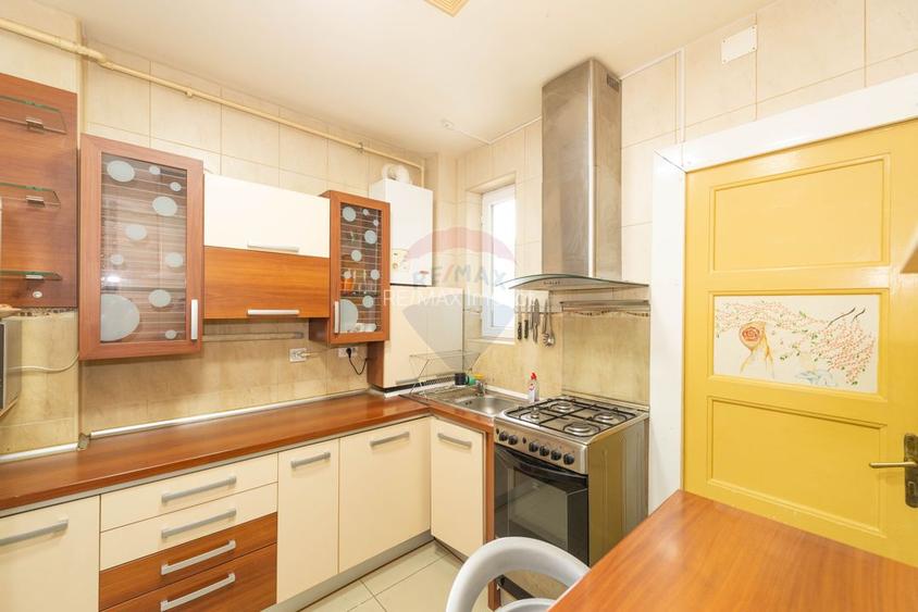 Apartament cu 3 camere de inchiriat, 69 mp utili, Mall Vitan - 12
