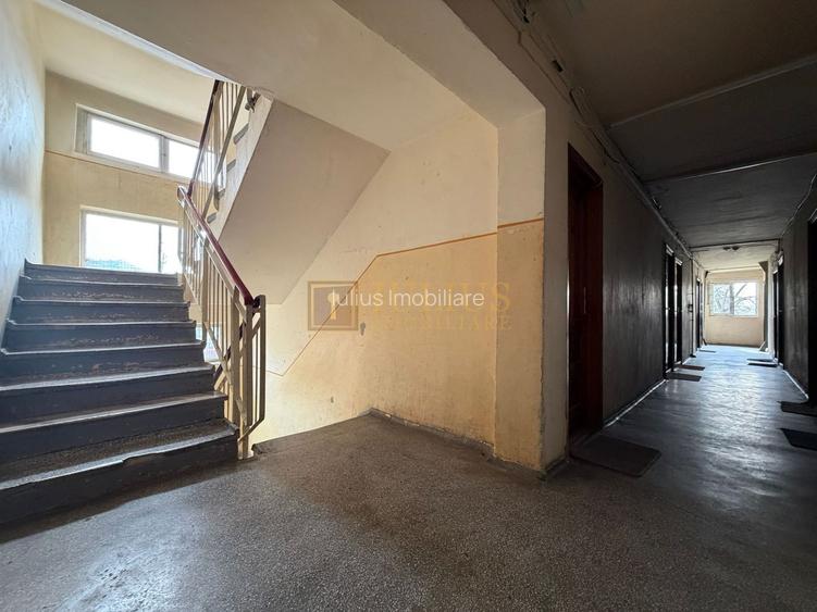 Garsoniera 20 mp, situata in Complexul Studentesc, disponibil imediat - 12