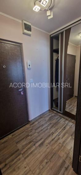 Garsoniera decomandata zona Far. - 10