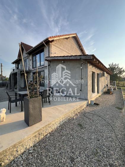 Casă modernă tip duplex, ideală pentru 2 familii – in loc. Strei - 21
