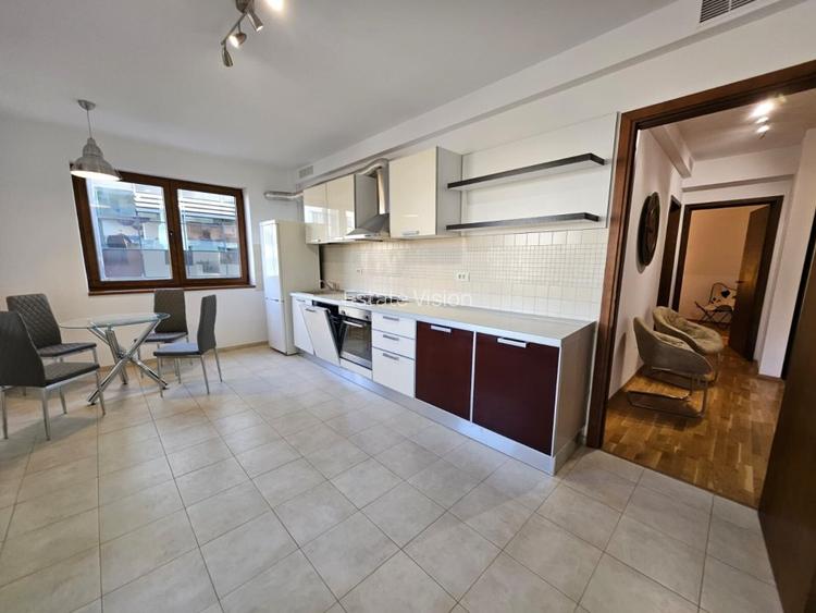 Apartament deosebit, spatios, mobilat, utilat,  2 locuri parcare, Cartierul Fran - 9
