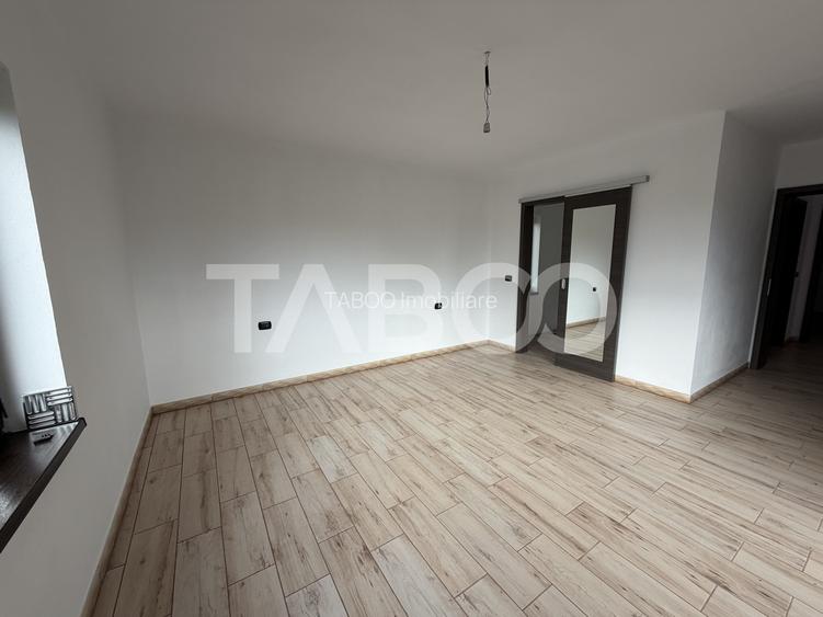 Casa individuala 5 camere 3 bai garaj 497 m teren liber Sat Sercaia - 12