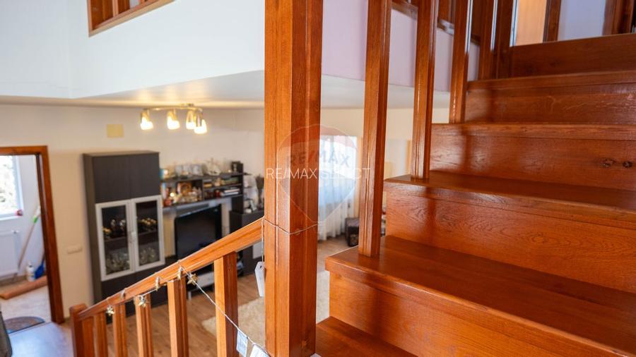 Vilă Bacu P+1+Pod, livadă, acces rapid A0/A1/Centură - 13