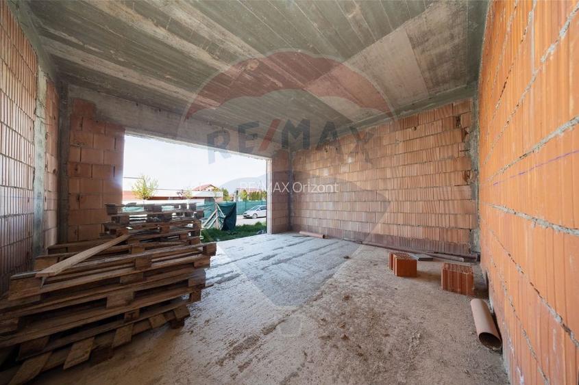 Vilă modernă P+1 în Ghimbav | 330 mp utili | Teren 815 mp - la roșu - 22