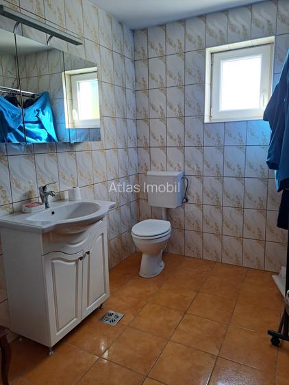 Casa-Vila ultrafinisata in regim D+P+E cu toate utilitatile cu 900 mp,teren - 18