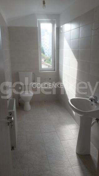 Apartament cu 3 camere pretabil pentru birouri - 6