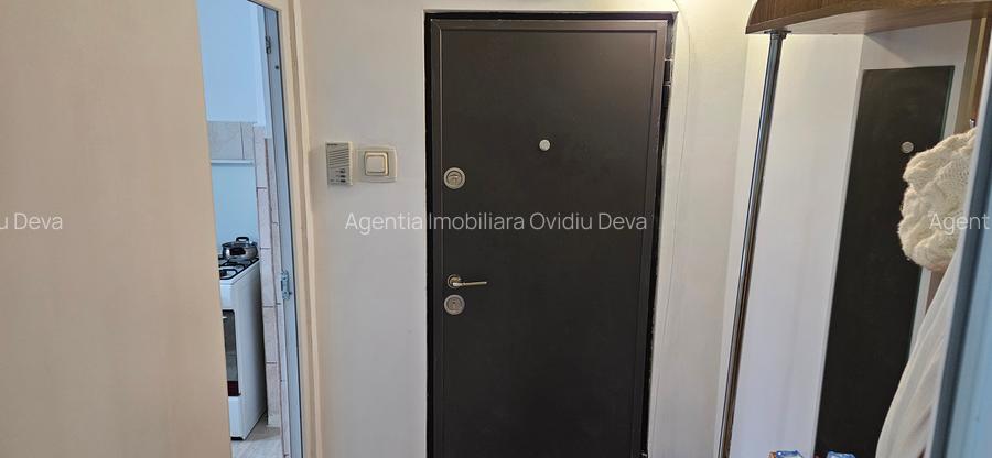 Vand apartament 2 camere in Deva, zona Gojdu (Constructorilor), et. 3 - 8