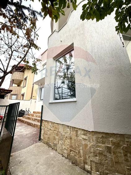 Casa de vanzare in Eforie Nord teren proprietate 300 mp - 18