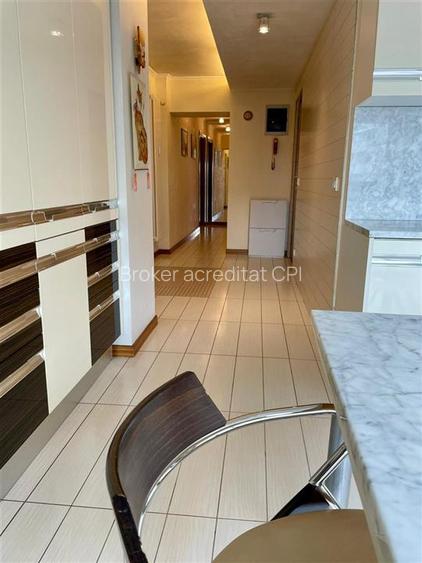 APARTAMENT DE INCHIRIAT | 3 CAMERE | PIAȚA UNIRII - 3