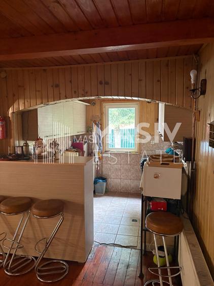 🏡 Casă din lemn masiv cu 7 camere, saună și teren generos – Azuga - 5