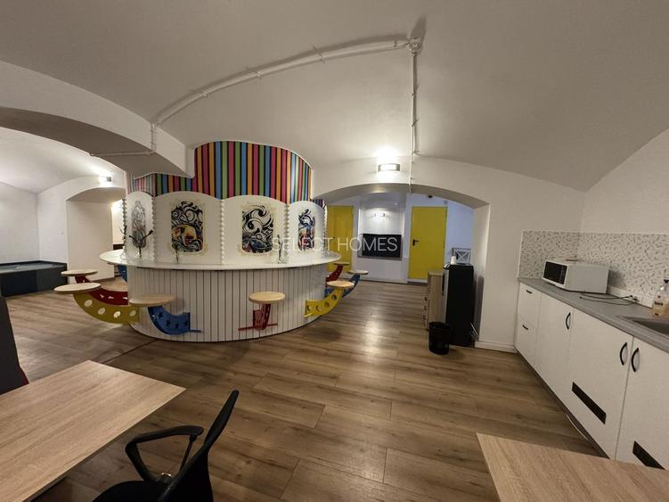 Cladire de birouri consolidata si renovata de inchiriat in *Centrul Vechi* - 48