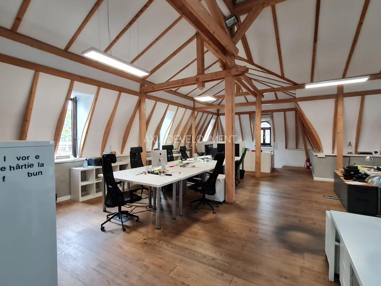 Mansardă Excepțională în Vila Istorică, Universitate - 2 locuri de parcare - 3