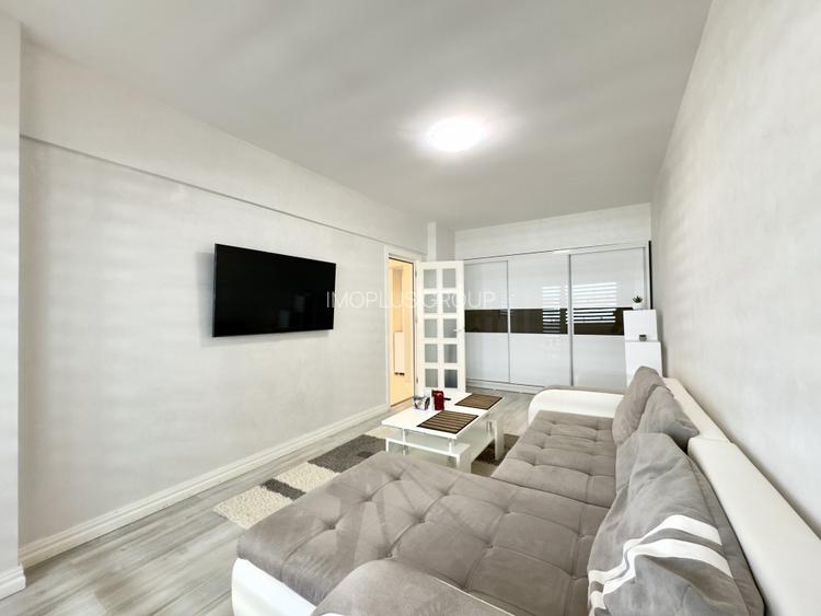 APARTAMENT DECOMANDAT  2 CAMERE ROYAL TOWN COPOU spre inchiriere - 4