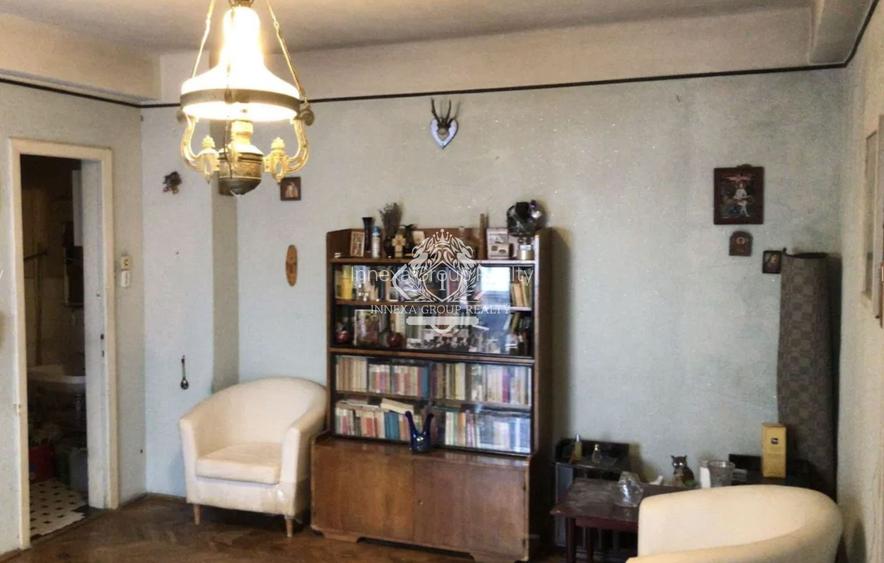 Apartament in vila pe doua nivele | Acoperiș si fațadă renovate | 168mp - 6