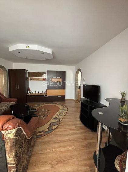 Apartament mobilat și utilat complet proaspăt renovat zona Petru Rareș - 2